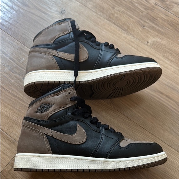 Nike Air Men's Black and Gray Sneakers - Picture 4 of 6